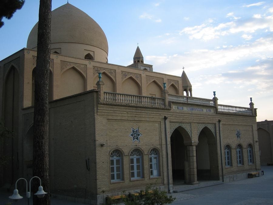 Lady Esfahan