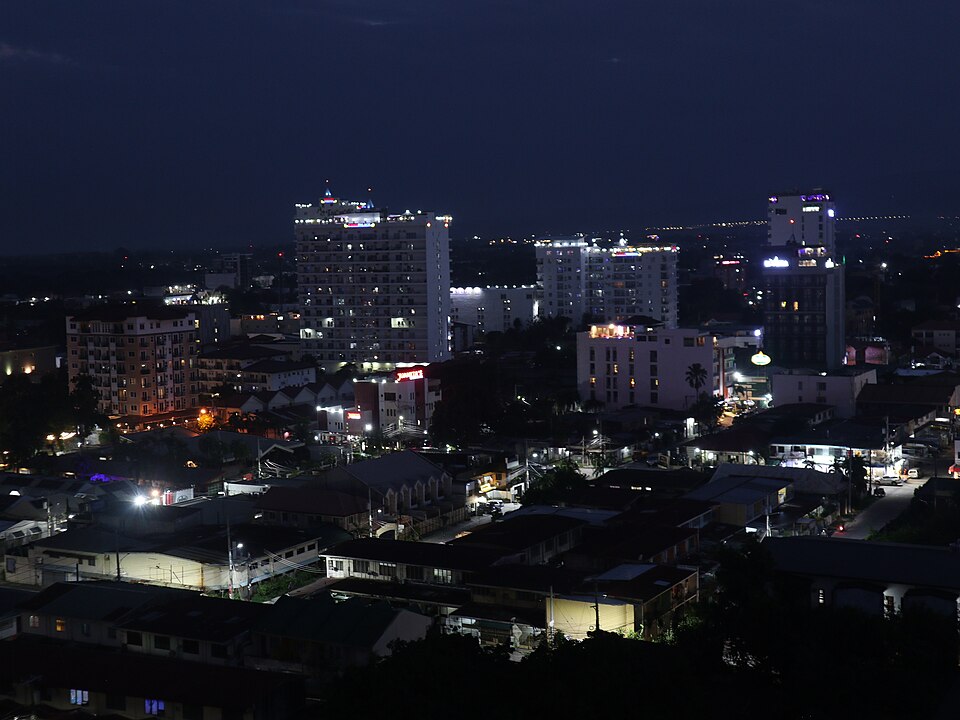 File:Angeles City Malabañas hotel buildings dusk (Angeles, Pampanga; 05-27-2023).jpg