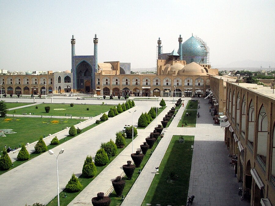 In Isfahan hot nathalie nathálie