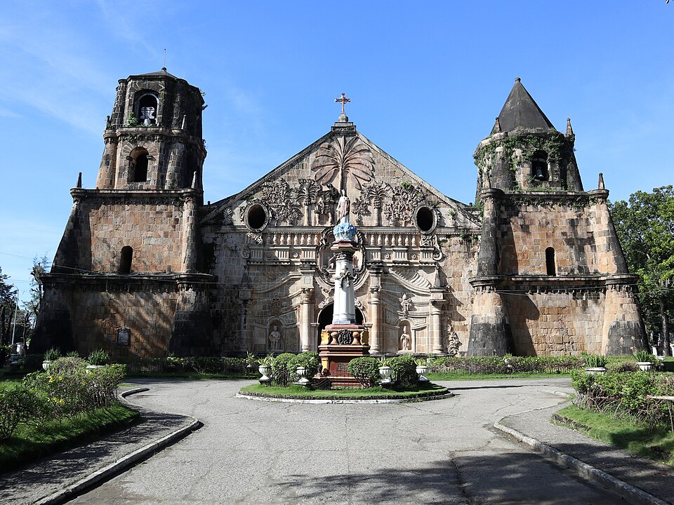 File:Miagao Church (Iloilo-Antique Road, Miagao, Iloilo; 10-21-2022).jpg