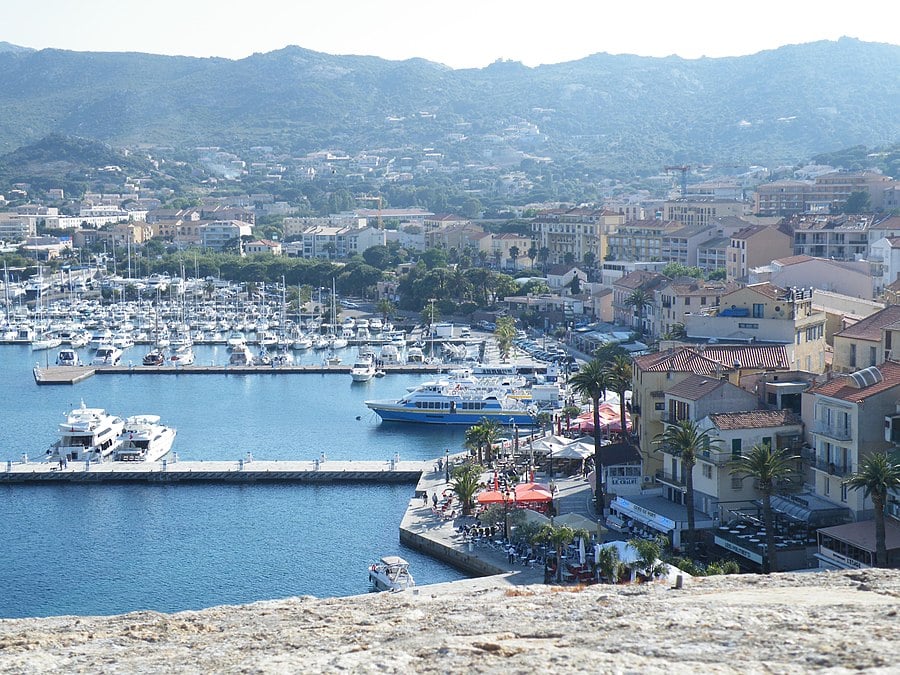 site ul de dating in Corsica